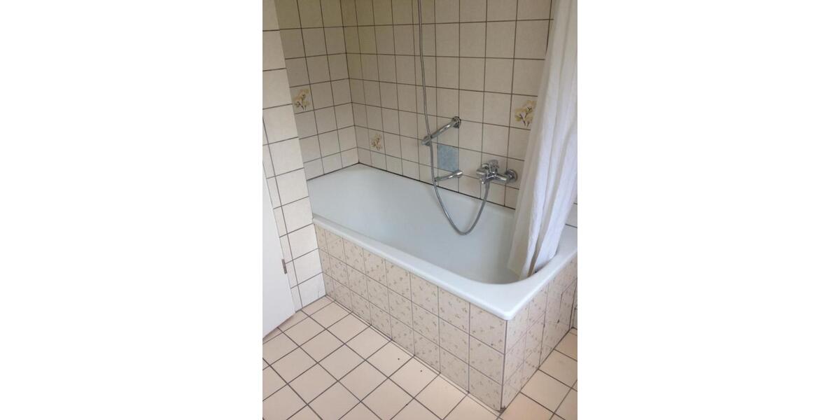 Dachgeschoßwohnung Oer-Erkenschwick Erkenschwick - 3.5 Zimmer, 75 m&sup2;, 389&euro; | Angebot:24757722