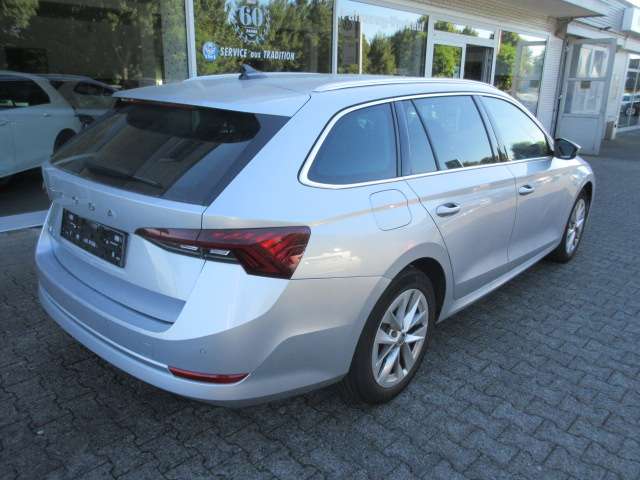 Octavia Style 2.0 TDI DSG NAVI LED HEAD UP KAMERA