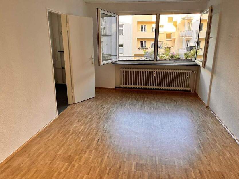 **** schicke 2 Zimmer – Wohnung mit EBK, Fahrstuhl, im Zentrum, Kleppingstr. ****