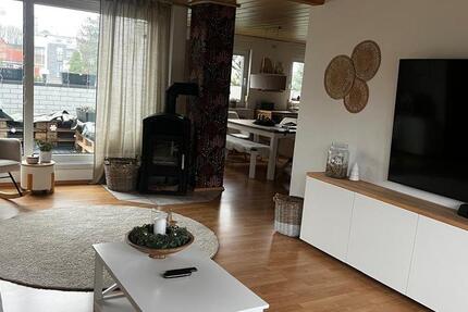 Attraktive 4,5-Zimmer Dachgeschoßwohnung mit Balkon in Eickel 4 zimmer