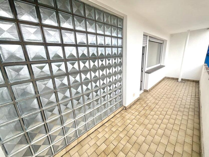 Große 3 Zimmerwohnung mit Balkon zimmer