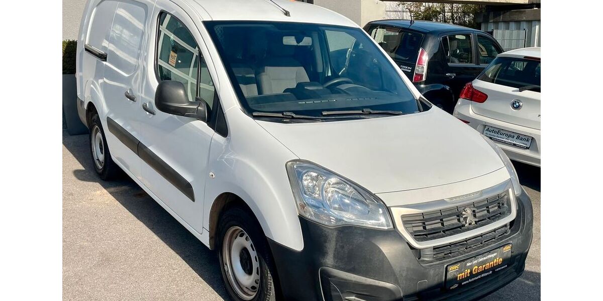 Peugeot Partner 111.980 km 8.800 &euro; Witten - NRW 58455