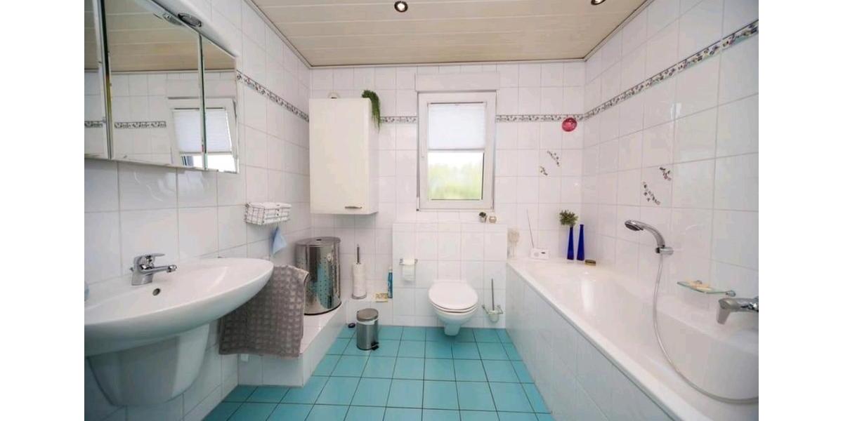 Dachgeschoßwohnung Herne Altenhöfen - 3.5 Zimmer, 106 m&sup2;, 150.000&euro; | Angebot:24817885