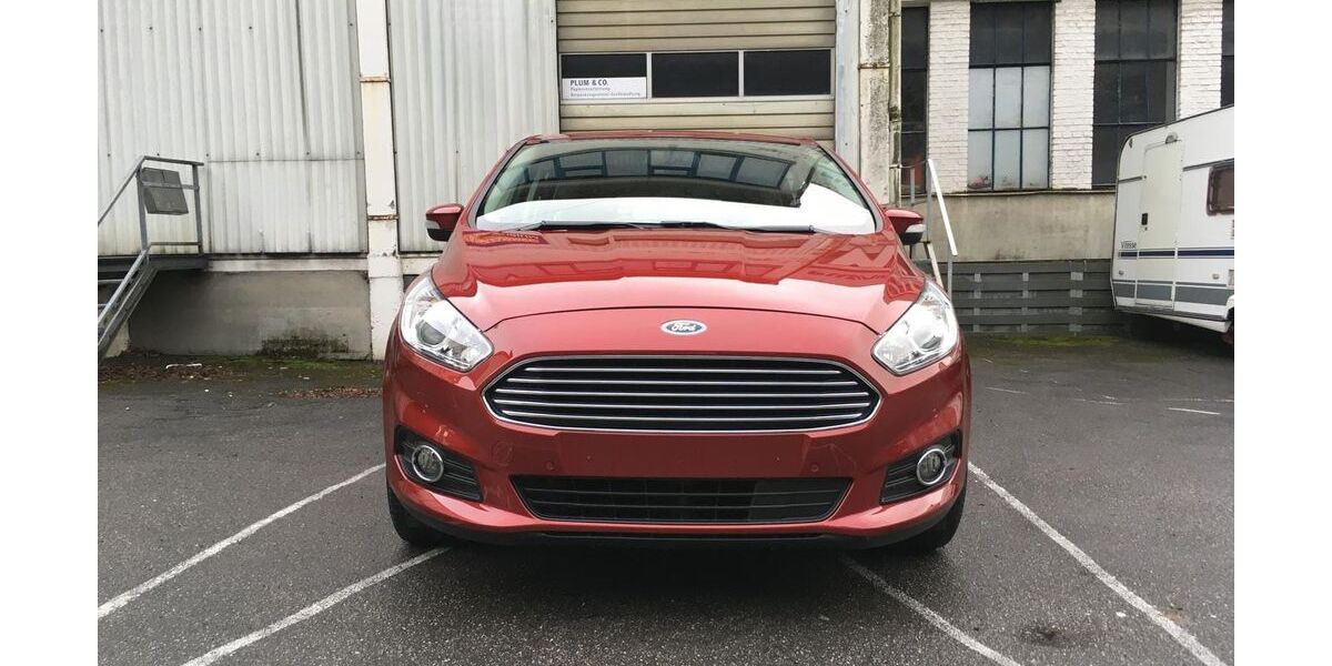 Ford S-Max 56.175 km 13.490 &euro; Iserlohn 58638