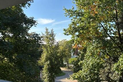 Exklusive 3-Zimmer Wohnung mit hochwertiger Ausstattung und nagelneuer EBK zimmer