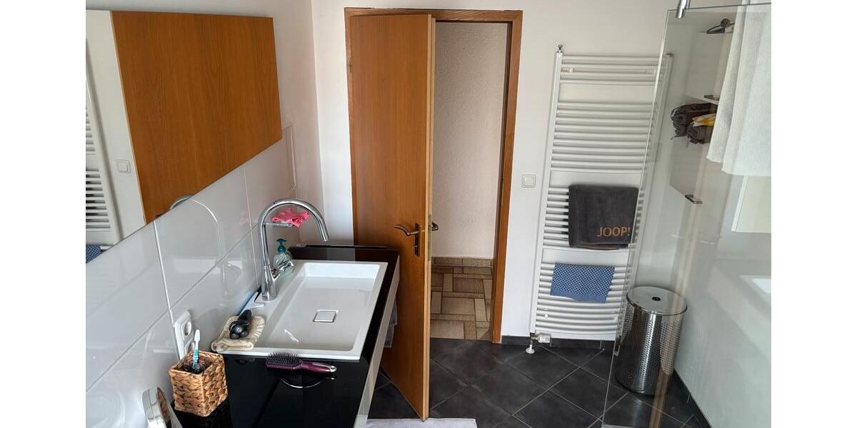 Einfamilienhaus Holzwickede - 5 Zimmer, 140 m&sup2;, 440.000&euro; | Angebot:26931353