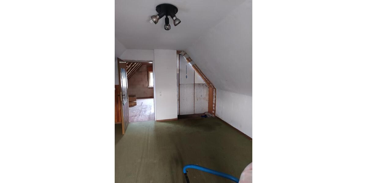 Einfamilienhaus Menden (Sauerland) Bösperde - 10 Zimmer, 266 m&sup2;, 279.000&euro; | Angebot:25841987