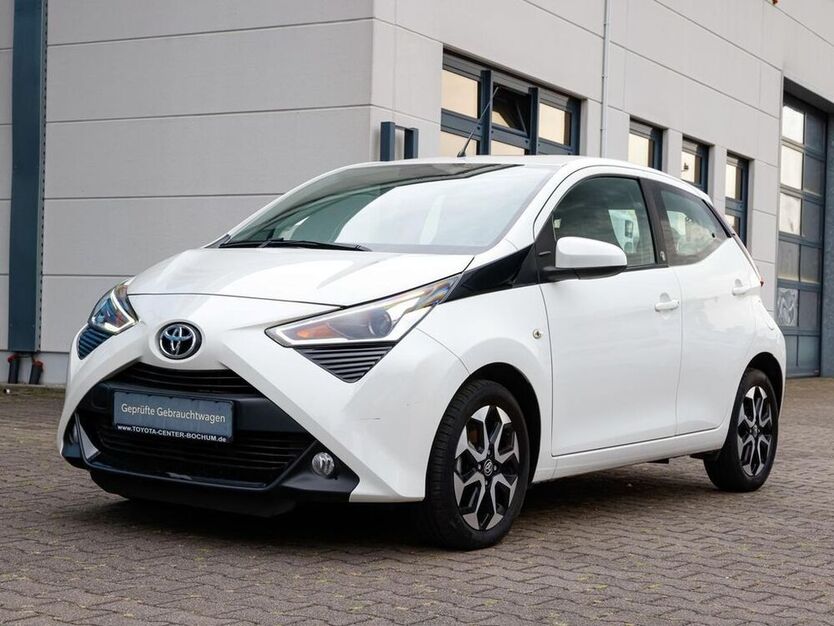 Aygo (X)