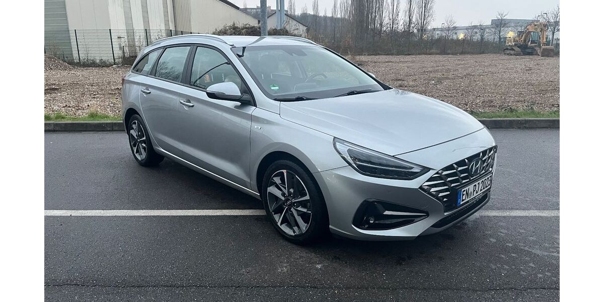 Hyundai i30 57.000 km 17.490 &euro; Wetter (Ruhr) 58300