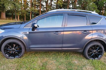 Ford Kuga 164.800 km 8.100 &euro; Schwerte 58239