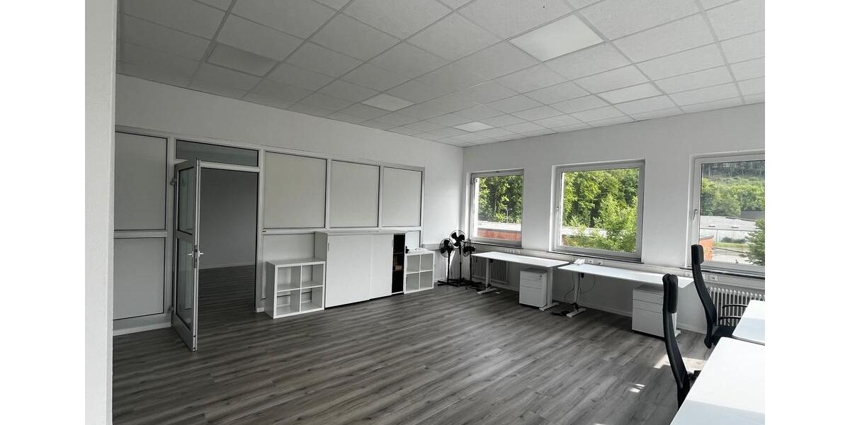 Lichtdurchflutetes Büro zentral zwischen Hemer und Menden zimmer