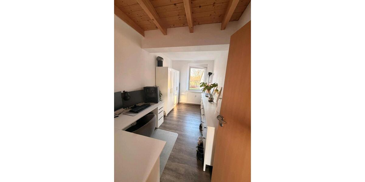 Dachgeschoßwohnung Dortmund Huckarde - 3.5 Zimmer, 60 m&sup2;, 800&euro; | Angebot:24846450