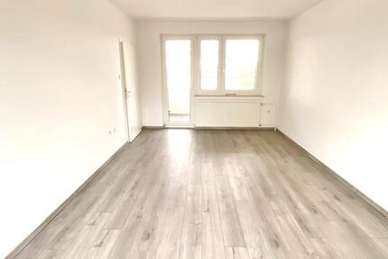 Helle 3 Zimmerwohnung mit Balkon 3 zimmer