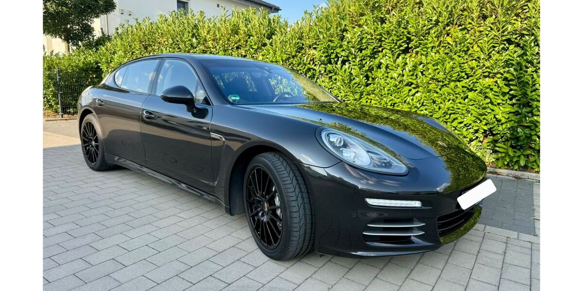 Porsche Panamera 69.808 km 42.990 &euro; Dortmund 44229