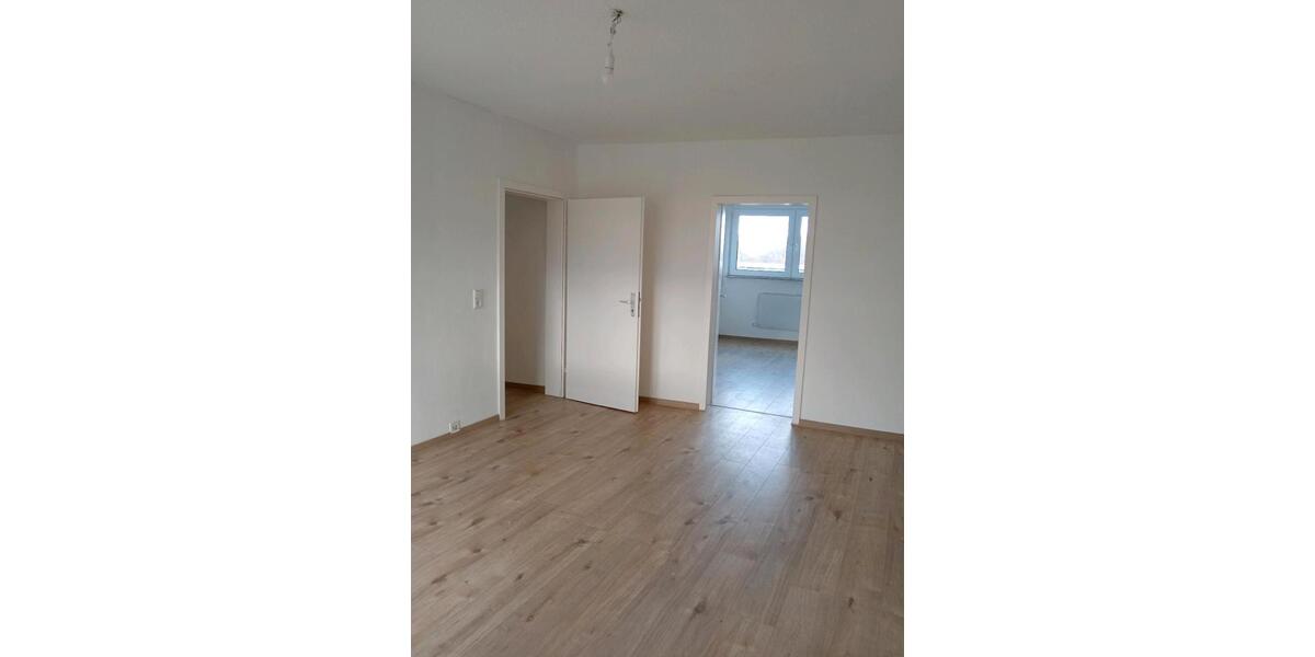 Dachgeschoßwohnung Gelsenkirchen Gelsenkirchen-Mitte - 3 Zimmer, 68 m&sup2;, 80.000&euro; | Angebot:24594082