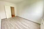 Frisch renovierte 3 Zimmerwohnung mit Balkon und Gartennutzung