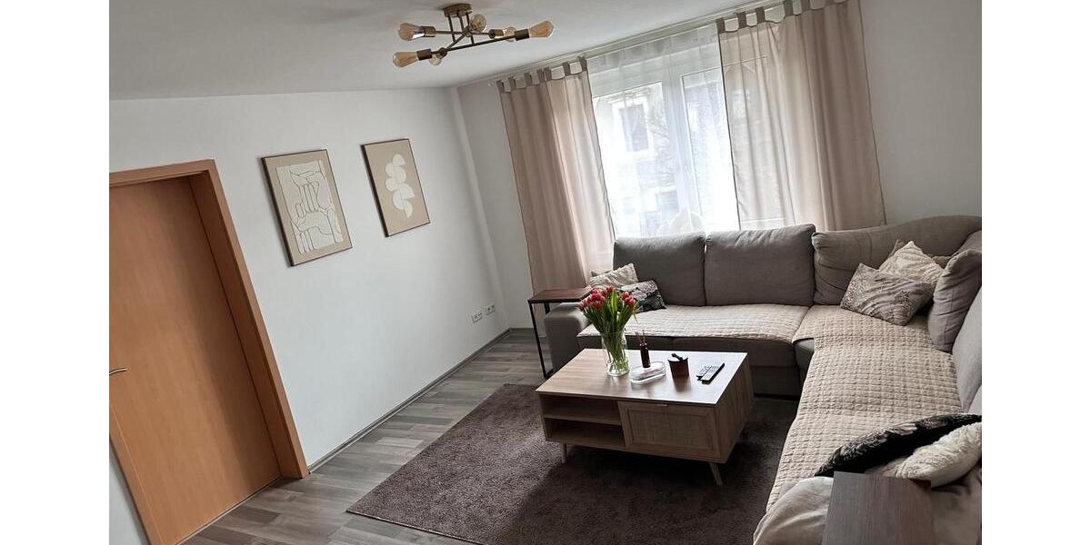 Dachgeschoßwohnung Gelsenkirchen Gelsenkirchen-Mitte - 3 Zimmer, 90 m&sup2;, 700&euro; | Angebot:25148840