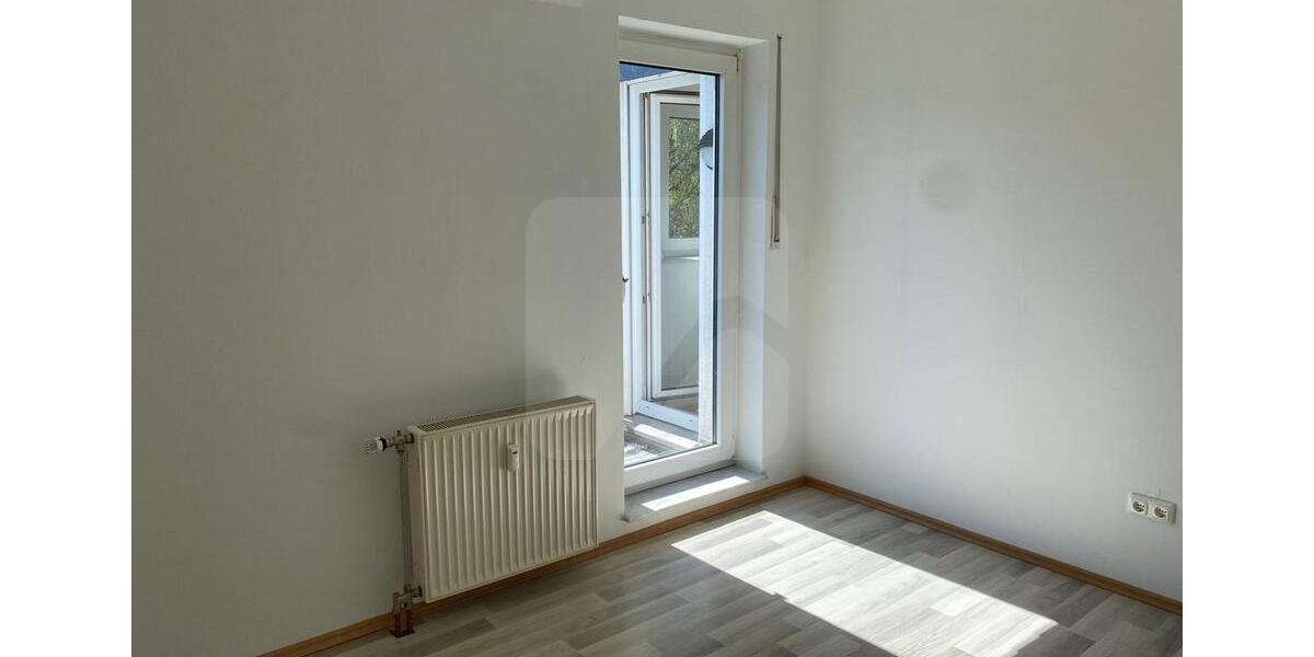 Dachgeschoßwohnung Iserlohn Grüne - 3 Zimmer, 69 m&sup2;, 520&euro; | Angebot:26264775