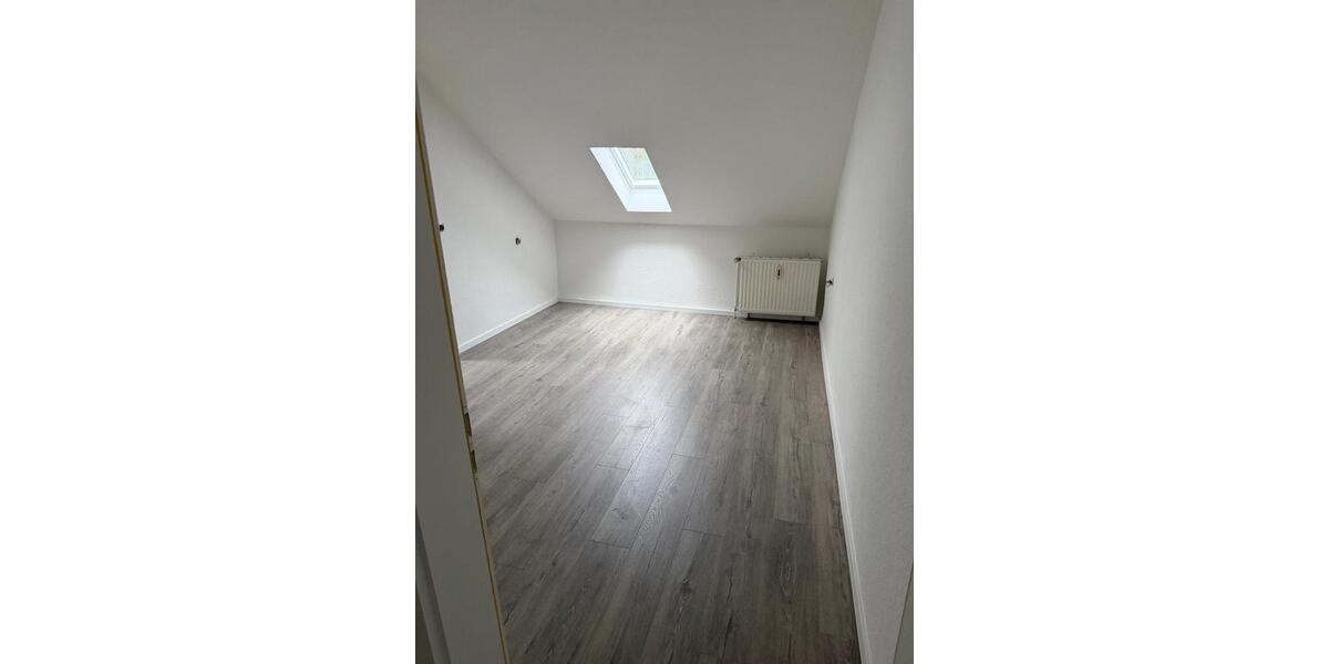 Etagenwohnung Dortmund Huckarde - 5.5 Zimmer, 105 m&sup2;, 1.000&euro; | Angebot:24769219