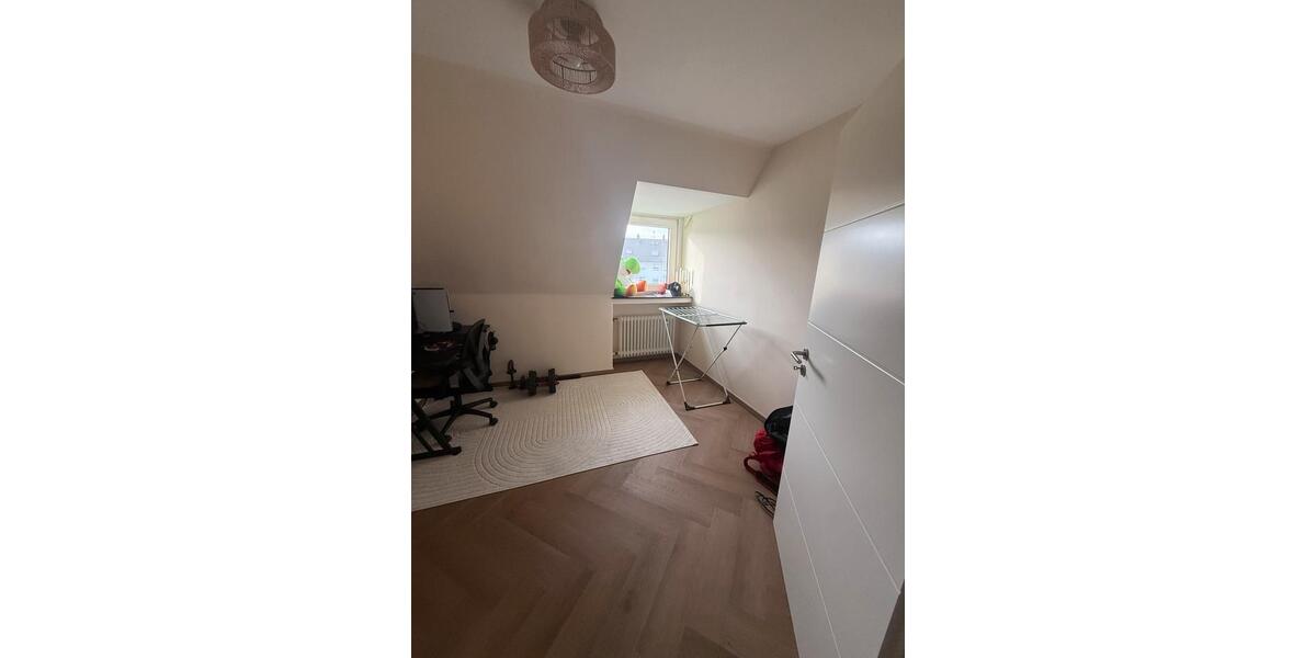 Dachgeschoßwohnung Herne Baukau - 3 Zimmer, 70 m&sup2;, 850&euro; | Angebot:24741265