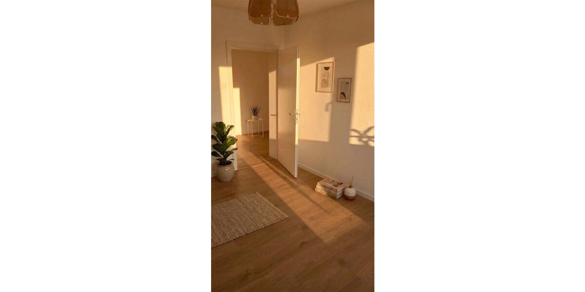 Etagenwohnung Gelsenkirchen Ückendorf - 4 Zimmer, 75 m&sup2;, 562&euro; | Angebot:25905027