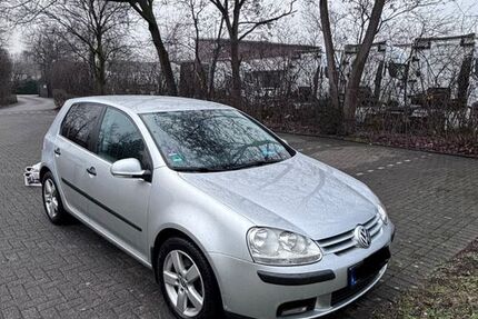 VW Golf 120.100 km 4.500 &euro; Dortmund 44289