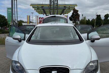 Seat Leon 177.865 km 4.950 &euro; marl 45772
