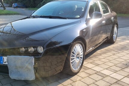 Alfa Romeo 159 366.521 km 1.300 € Dortmund 44135