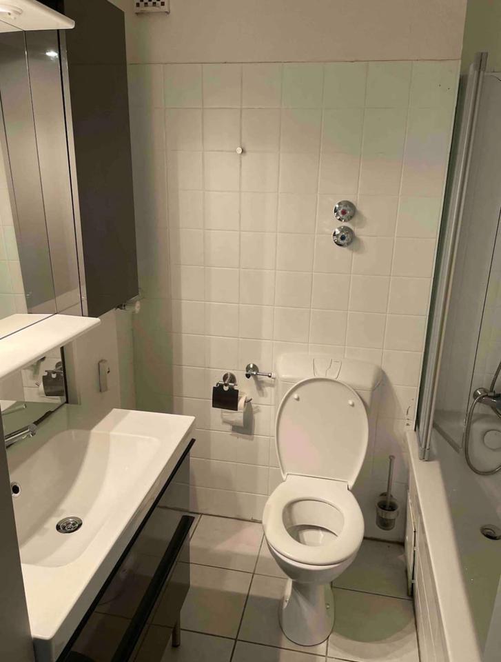 Sochöne 2,5-Zimmer-Wohnung mit Balkon in Top-Lage! von Privat zimmer