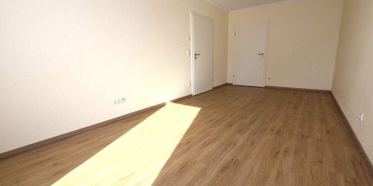 Etagenwohnung Hemer - 2 Zimmer, 83 m&sup2;, 995&euro; | Angebot:26155723
