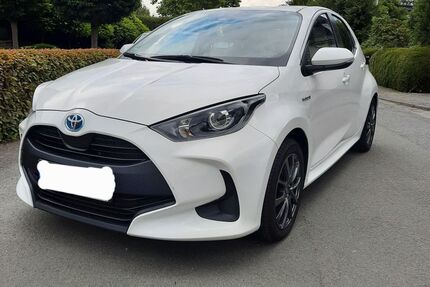 Toyota Yaris 42.000 km 14.990 &euro; Dortmund 44139