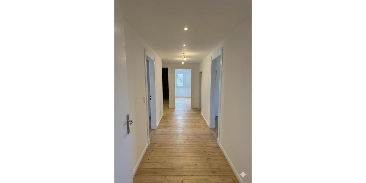Dachgeschoßwohnung Hemer - 5 Zimmer, 120 m&sup2;, 1.150&euro; | Angebot:26329344