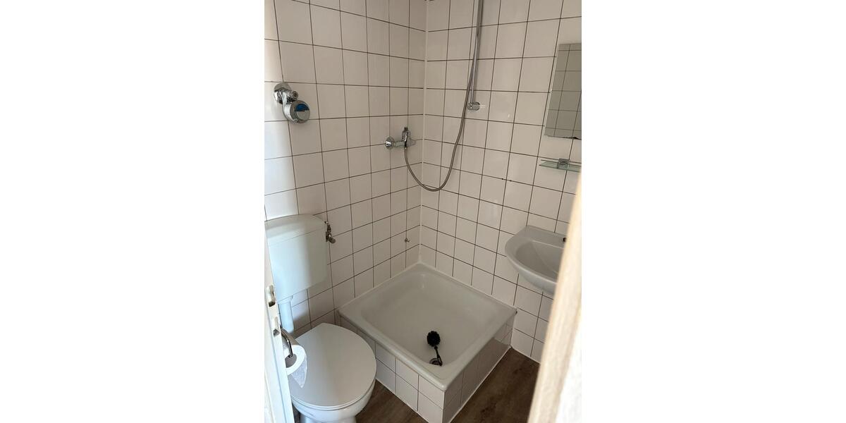 Dachgeschoßwohnung Dortmund Hombruch - 1 Zimmer, 18 m&sup2;, 450&euro; | Angebot:26358763