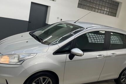 Ford B-Max 148.300 km 3.500 &euro; Kamen 59174