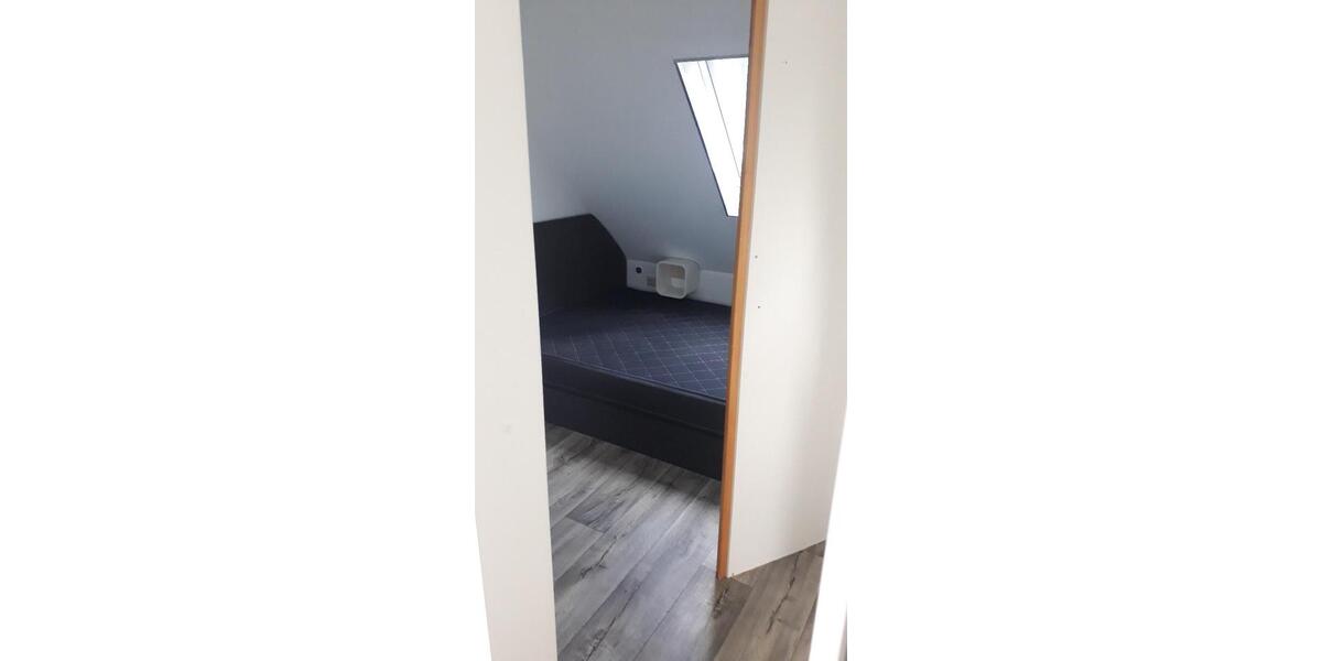 Dachgeschoßwohnung Dortmund Mengede - 1.5 Zimmer, 45 m&sup2;, 485&euro; | Angebot:25887337