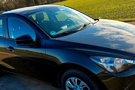 Mazda 2 44.250 km 9.900 &euro; Bönen 59199