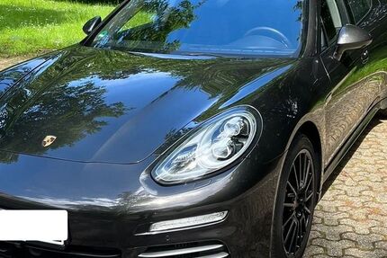 Porsche Panamera 69.300 km 46.990 &euro; Dortmund 44229