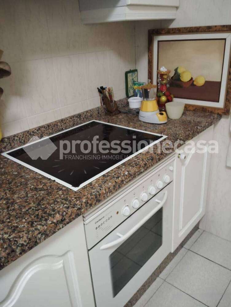 Wohnung zum Mieten in La Orotava 800 € 110 m²