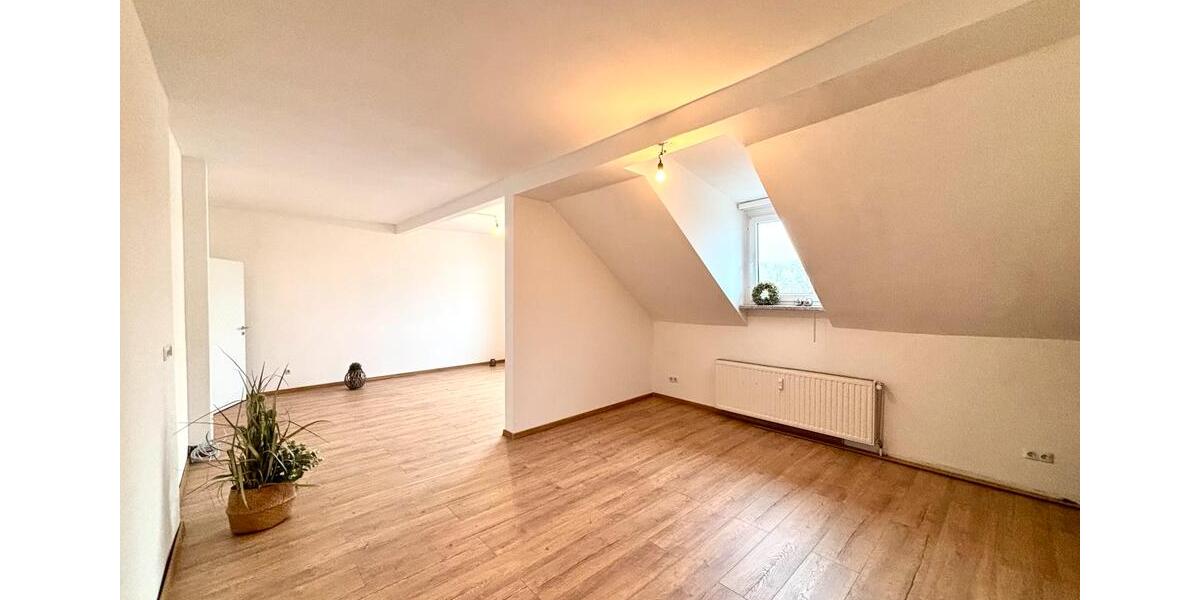 Dachgeschoßwohnung Hagen Hagen-Nord - 3.5 Zimmer, 95 m&sup2;, 159.000&euro; | Angebot:24771113