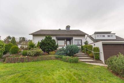 Menden Lahrfeld – Freistehendes EFH mit Wintergarten und Garage (Erbbaurecht !) 5 zimmer