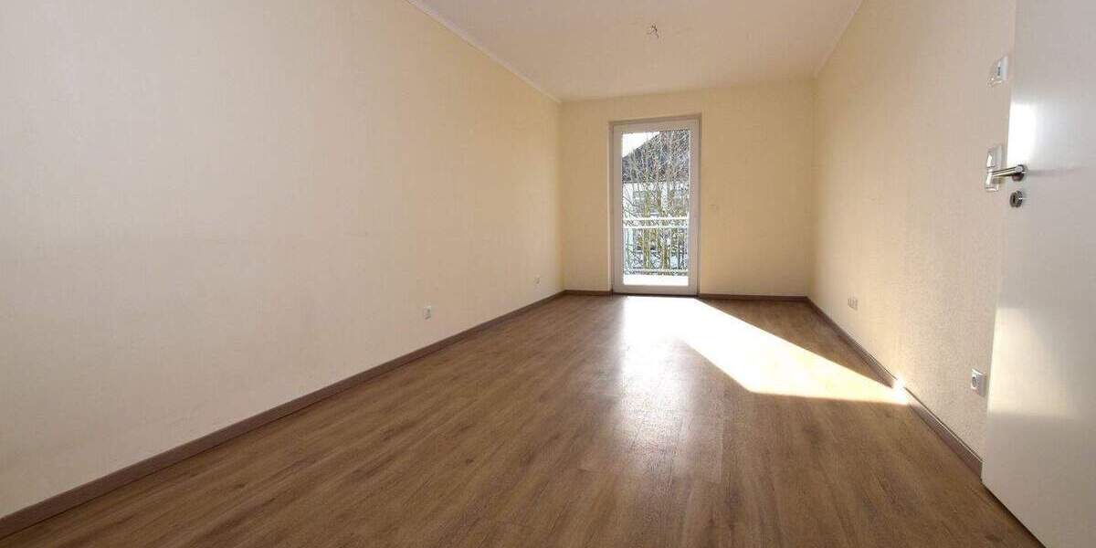 Etagenwohnung Hemer - 2 Zimmer, 83 m&sup2;, 995&euro; | Angebot:25729881