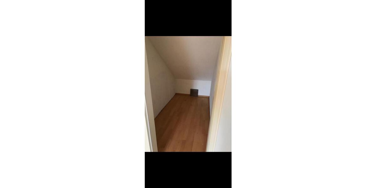 Dachgeschoßwohnung Dortmund Eving - 3.5 Zimmer, 85 m&sup2;, 800&euro; | Angebot:25150019