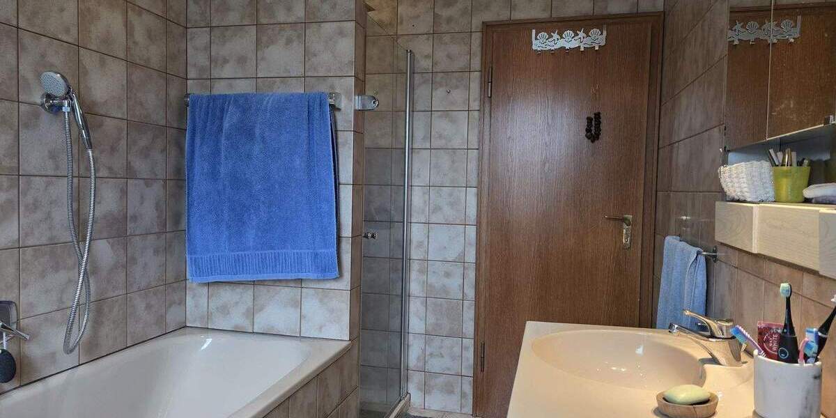 Etagenwohnung Bochum Weitmar - 5 Zimmer, 110 m&sup2;, 264.500&euro; | Angebot:24582228