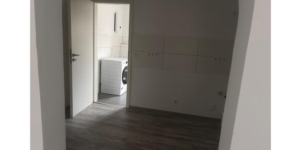Etagenwohnung Gelsenkirchen Ückendorf - 1 Zimmer, 37 m&sup2;, 400&euro; | Angebot:25308358