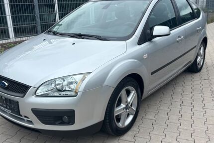 Ford Focus 161.653 km 2.800 &euro; Dortmund 44145