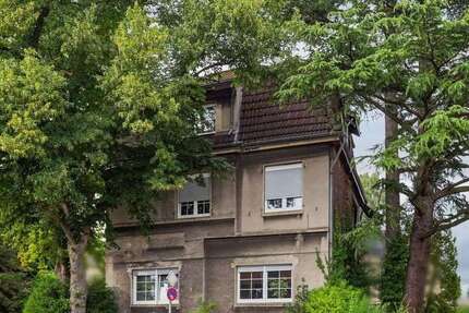 Haus zum Kaufen in Kamen 299.999 € 268 m² 9 zimmer