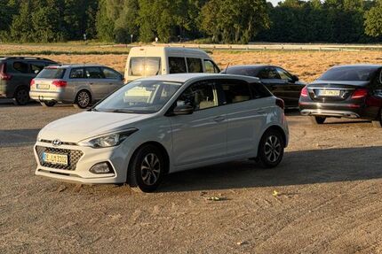 Hyundai i20 71.000 km 11.000 &euro; Oer Erkenschwick 45739