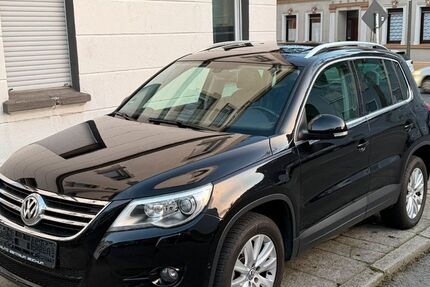 VW Tiguan 178.800 km 7.350 &euro; Dortmund 44388
