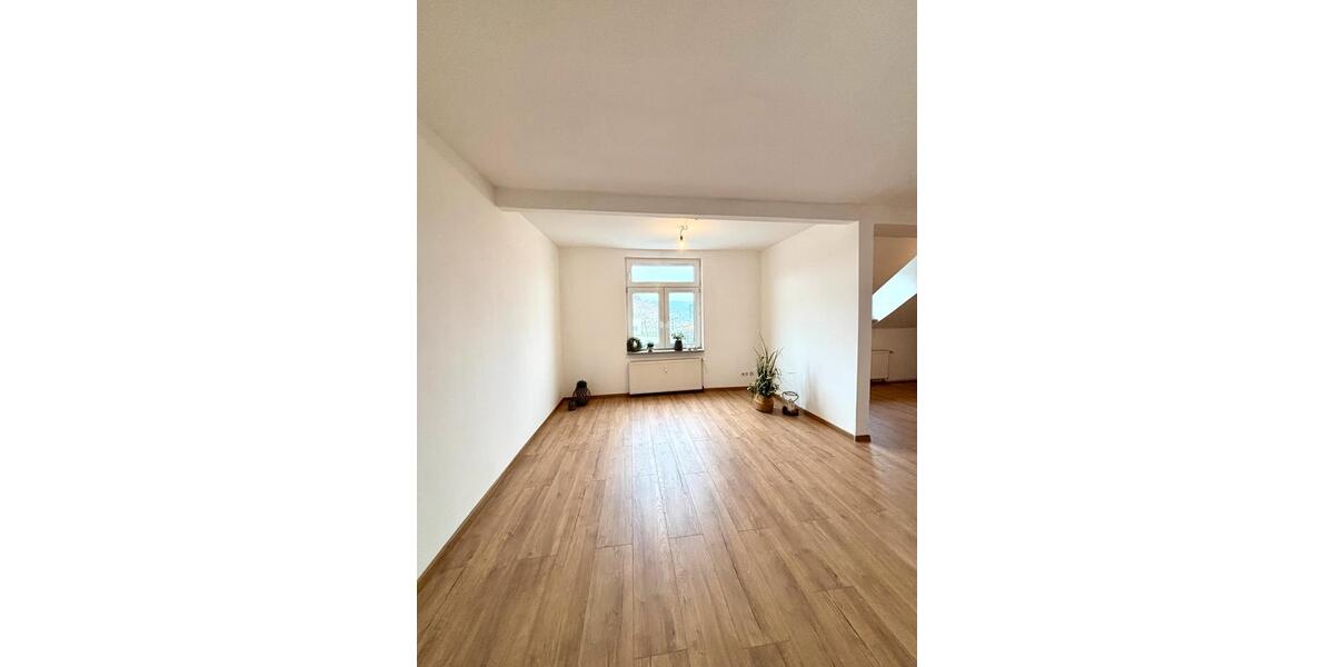 Dachgeschoßwohnung Hagen Hagen-Nord - 3.5 Zimmer, 95 m&sup2;, 139.000&euro; | Angebot:26122125