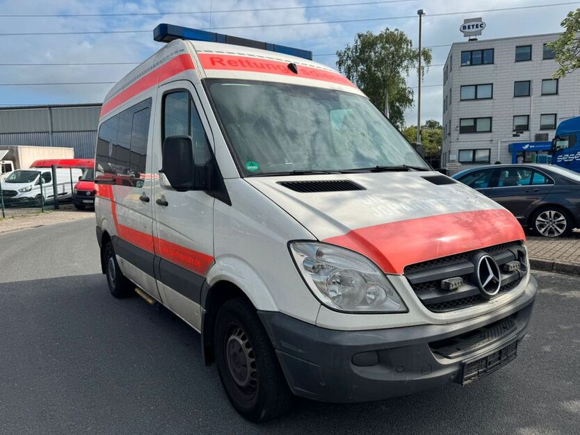 Mercedes-Benz Sprinter 332.000 km 5.950 € Essen 45356